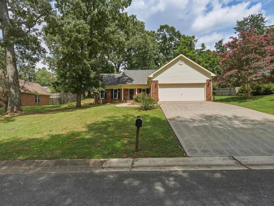 1st image of 115 Shelley Ln