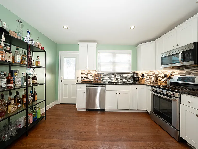 1916 S Alder St — Photo 35