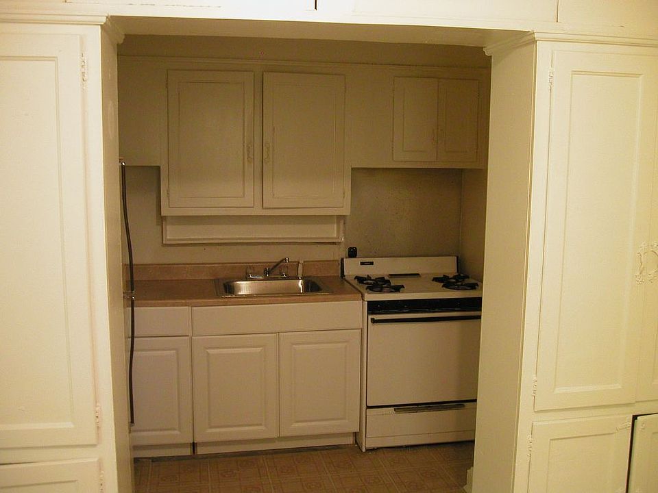 2nd image of 6023 Gwynn Oak Ave APT 101