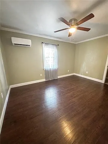 3327 Baudin St — Photo 9