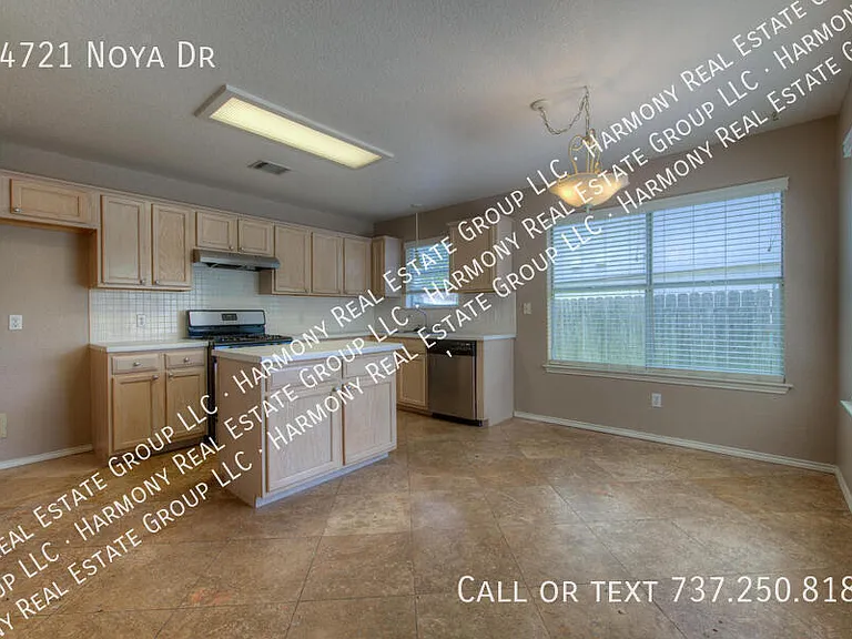 14721 Noya Dr — Photo 9