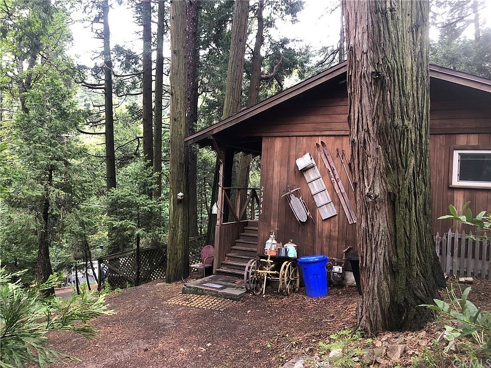1st image of 23945 Cresta Dr
