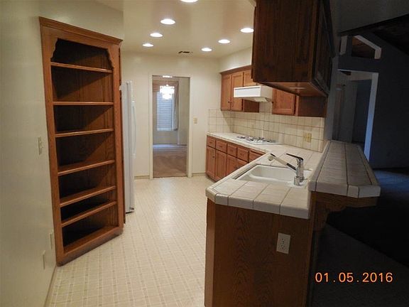 4th image of 7305 Feather River Dr