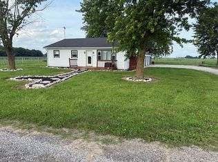 6685 N County Road 800 E, Forest, IN 46039