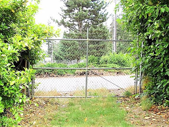 4th image of 24508 38th Avenue Ct E