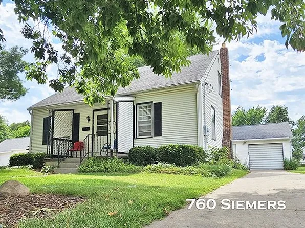 760 Siemers St, Platteville, WI 53818