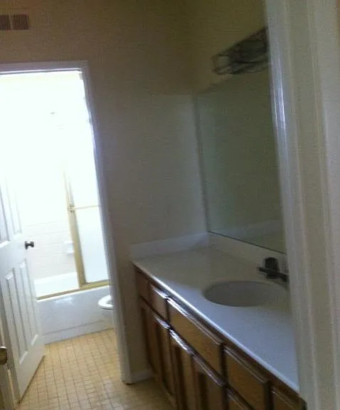 kid's bathroom