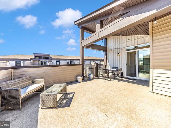 5th image of 1403 Bexley Way