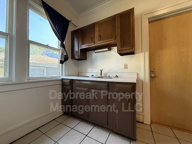 1228 10th St N #4 — Photo 14