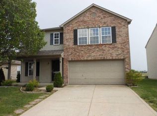 369 Sunburst Ln, Greenwood, IN 46143