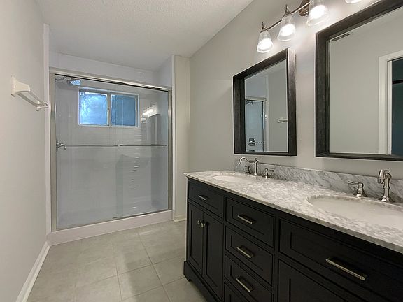 5th image of 13102 Rogers Island Dr S #1