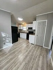 Sherwood Village — Photo 28