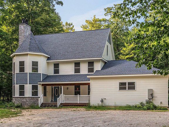 4th image of 4677 Deep Woods Dr