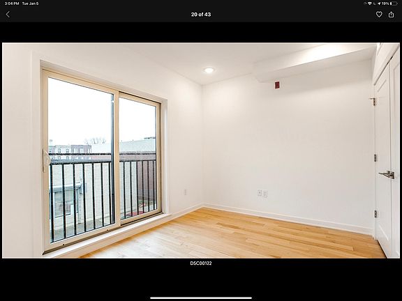 5th image of 968 N Marshall St #B-1795-220