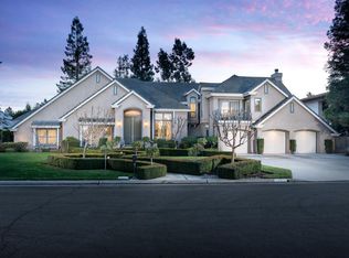 1151 E La Quinta Dr, Fresno, CA