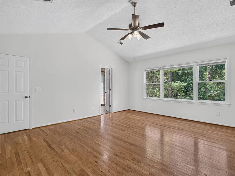 2027 Riding Ridge Rd — Photo 27