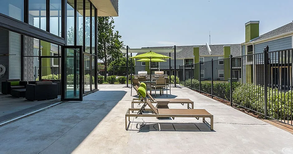 Sundance Apartments — Photo 3