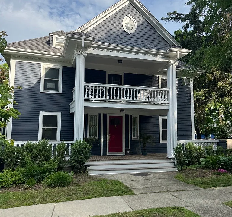 161 Highland Ave