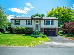 16 Karin Dr, Tunkhannock, PA