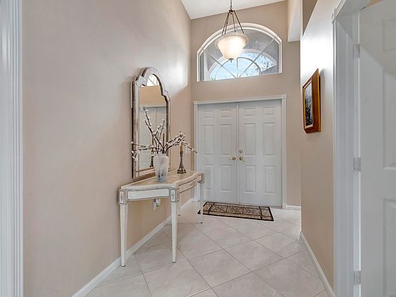 4th image of 7573 San Pedro Street