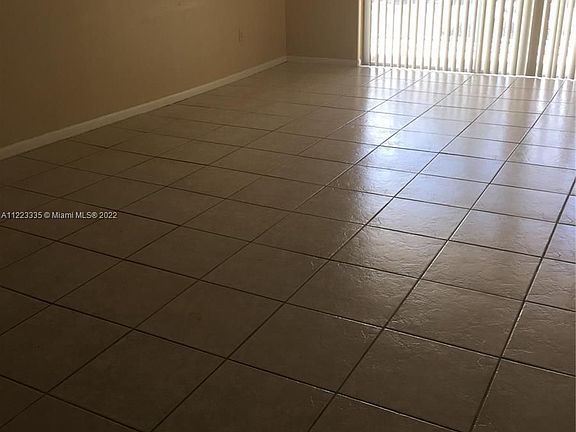 5th image of 6930 Miami Gardens Dr #1204