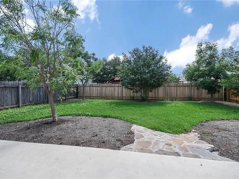 2206 John Tee Dr — Photo 33