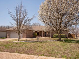 409 N Deer Run, Willard, MO 65781