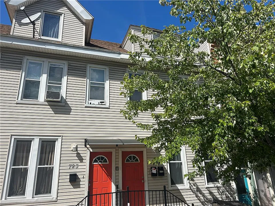 721 Northampton St #1