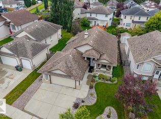 61 Linkside Blvd, Spruce Grove, AB T7X4A6
