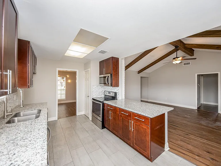 451 Gentilly Dr — Photo 17