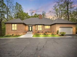 718 N Old Suman Rd, Valparaiso, IN 46383