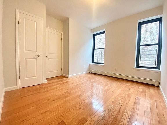 4th image of 136 Saint Pauls Pl