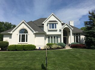 30069 Waterford Dr E, Perrysburg, OH