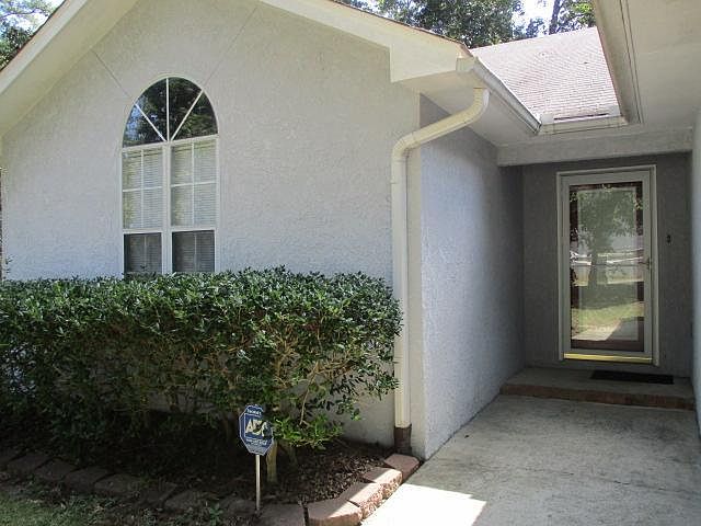 1st image of 1015 Salford Pl