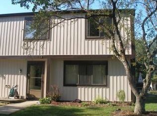 11662 Clubhouse Dr UNIT 24, North Royalton, OH 44133