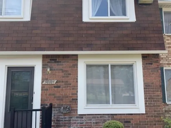 38105 Lordstown Dr, Sterling Heights, MI 48312