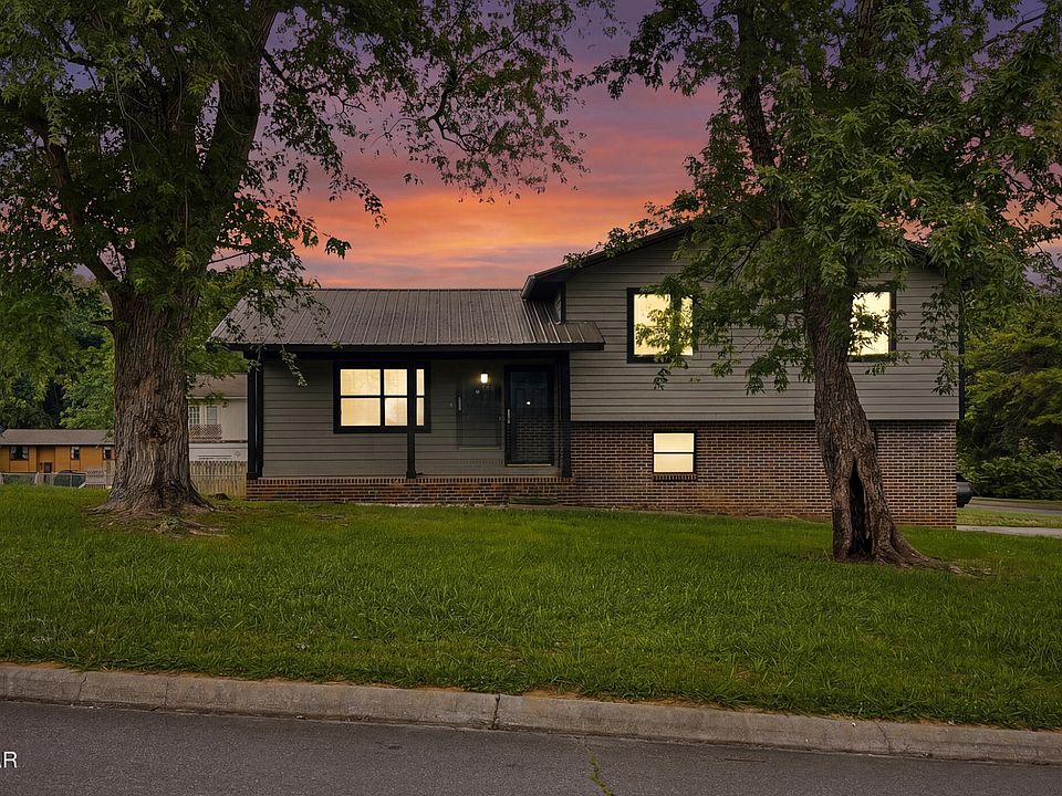 1st image of 459 Water Oak Dr