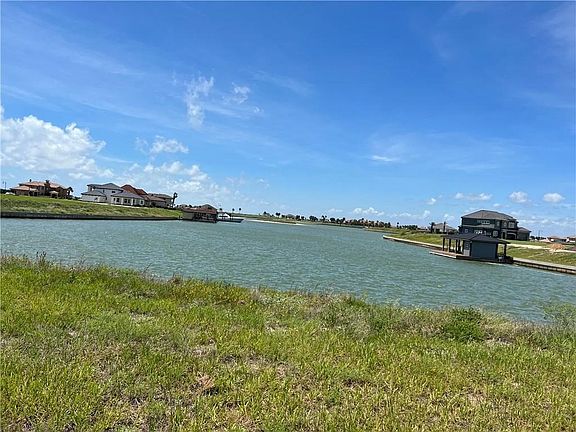 3rd image of 181 W Burgundy Bay
