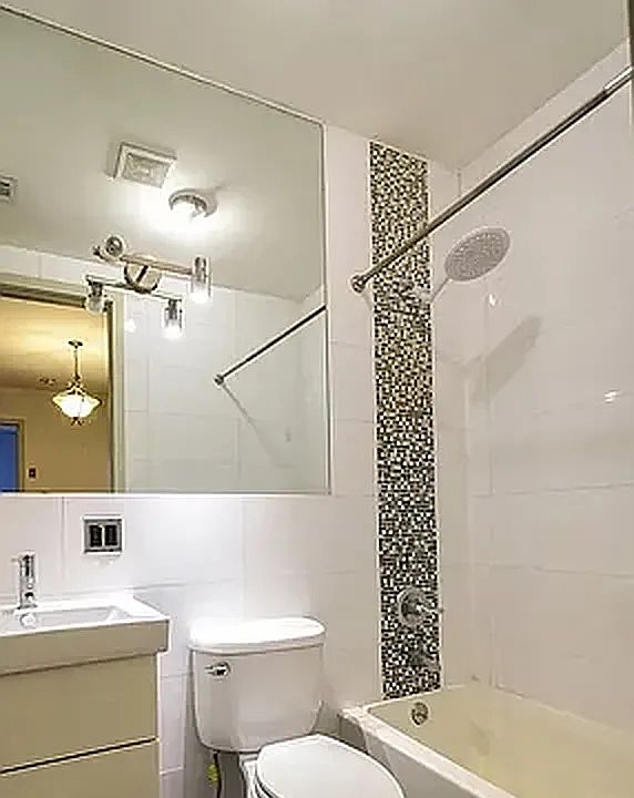 2nd image of 179 Putnam Ave #3B