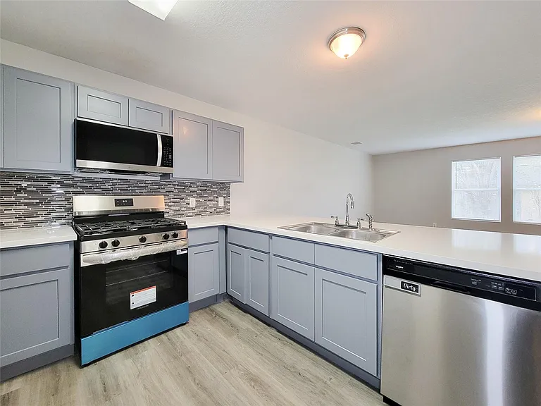3602 Zephyr Glen Way — Photo 10