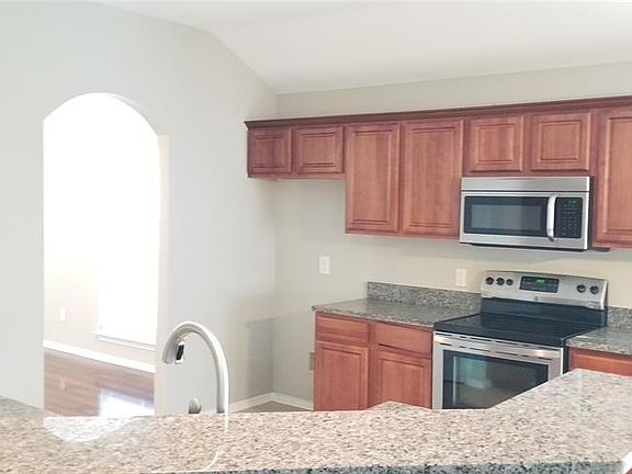 5th image of 4503 Ashbury Ln