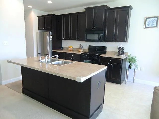 Kitchen island with sink