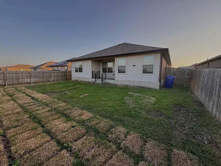 3020 Skinner Dr — Photo 15