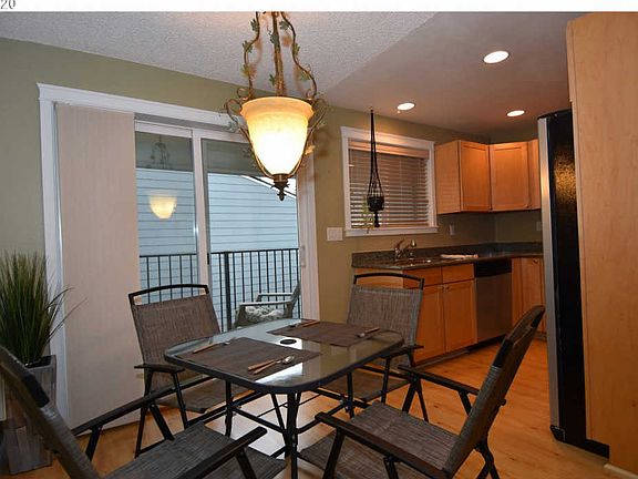 5th image of 5411 NE 34th St Unit 5