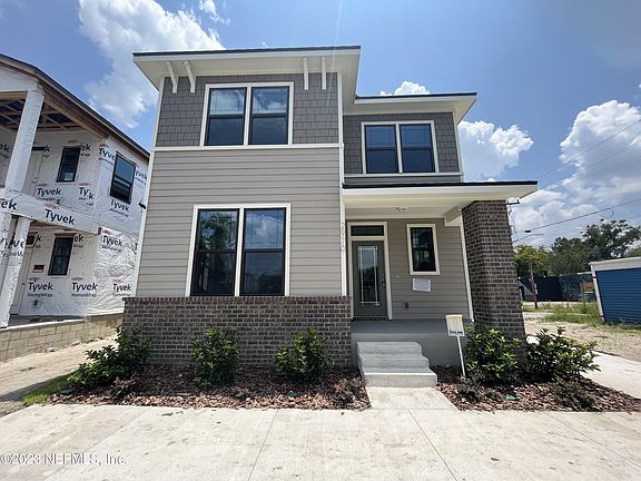 2nd image of 2970 COLLEGE Street