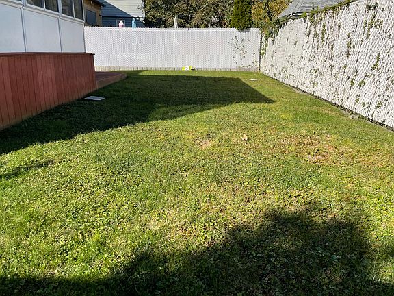 5th image of 55 Seaview Ave