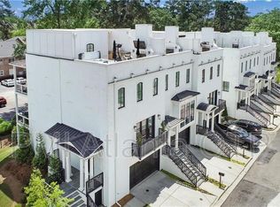 3667 Peachtree Rd, Atlanta, GA 30319