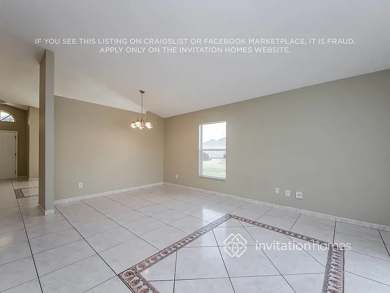1422 Coldwater Ct — Photo 3