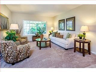 3rd image of 327 Bagshaw Ct