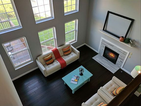 Living room from balcony 